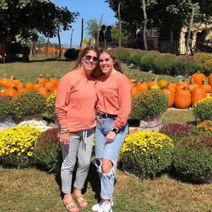 Meet your Posher, Christine